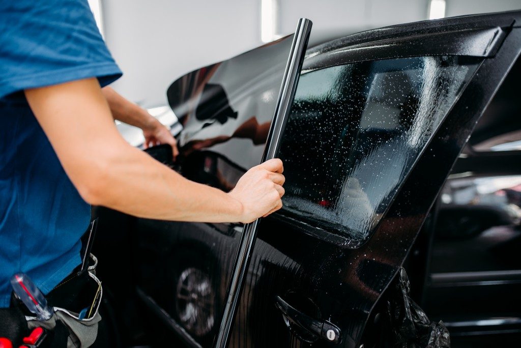 there are still some who are thinking twice and would rather have the questions running in their mind answered before deciding to get a car window tinting job done.